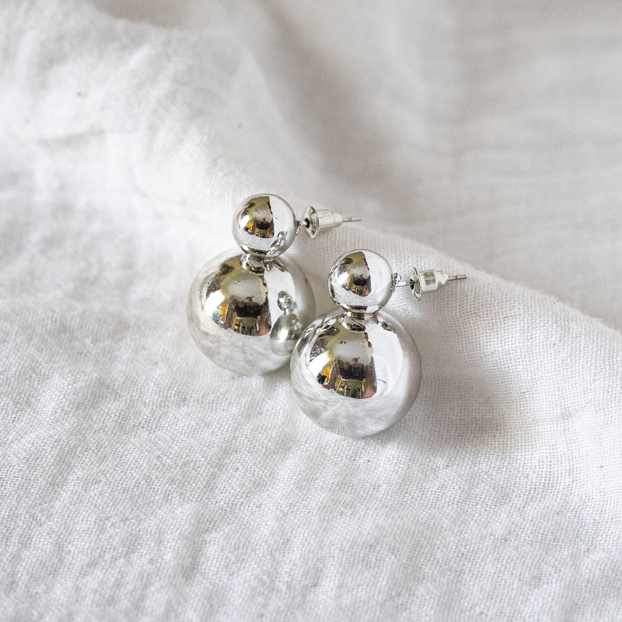 Double Ball Stud Earring Silver