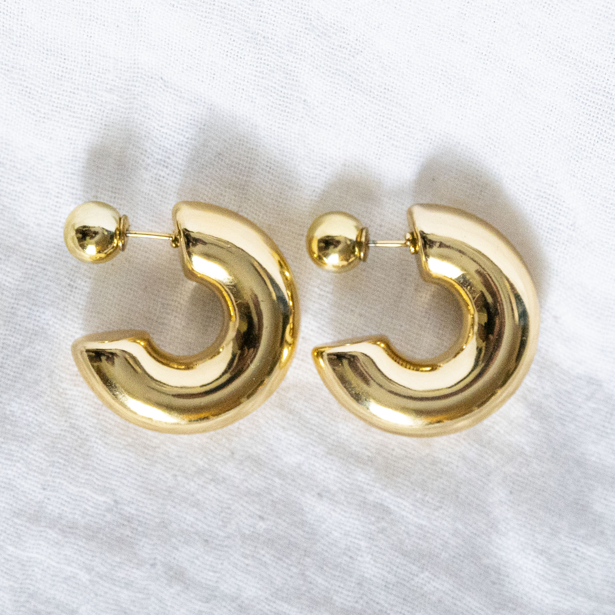 Hoop Earrings with ball Gold