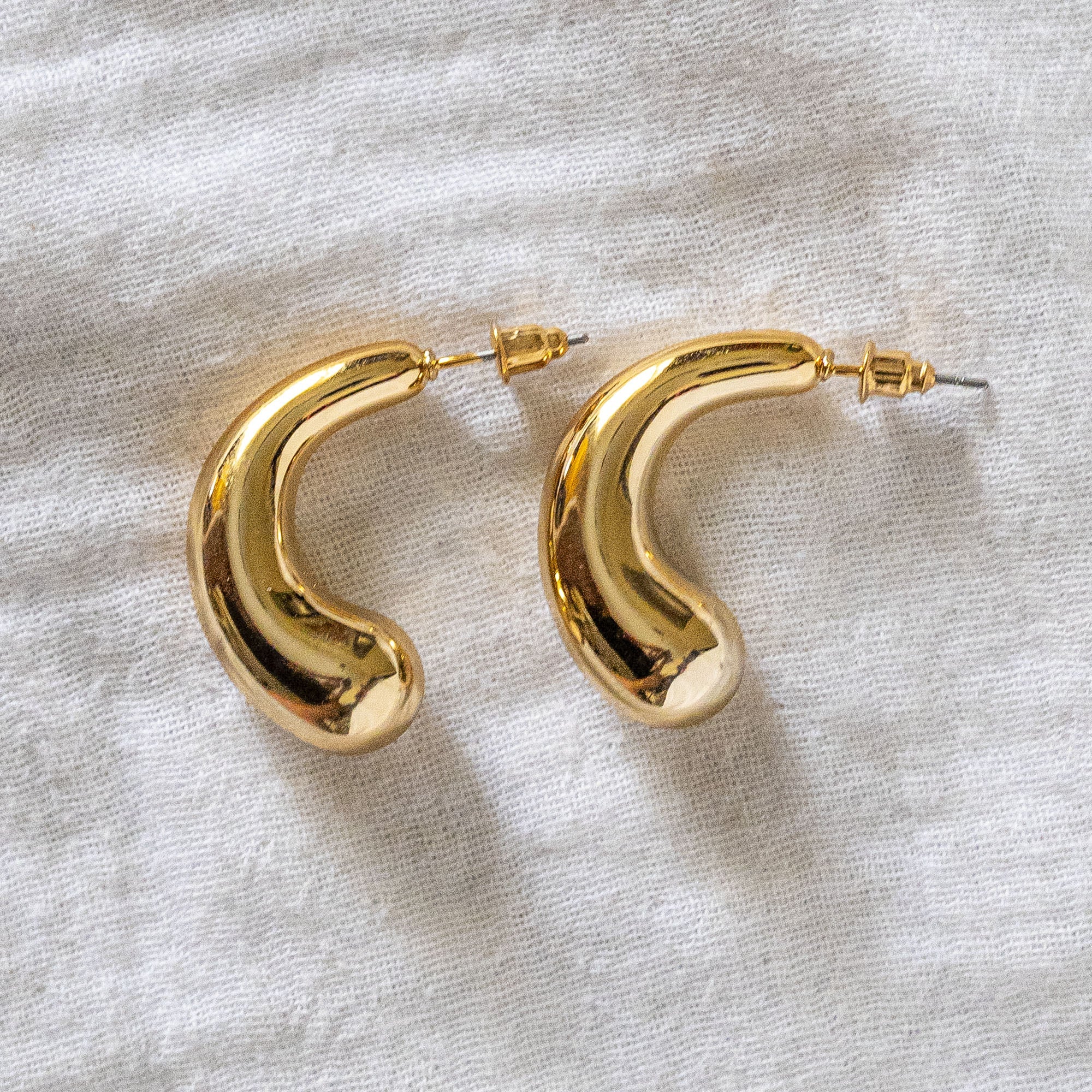 Chunky Dome Huggie Hoop Earring Gold