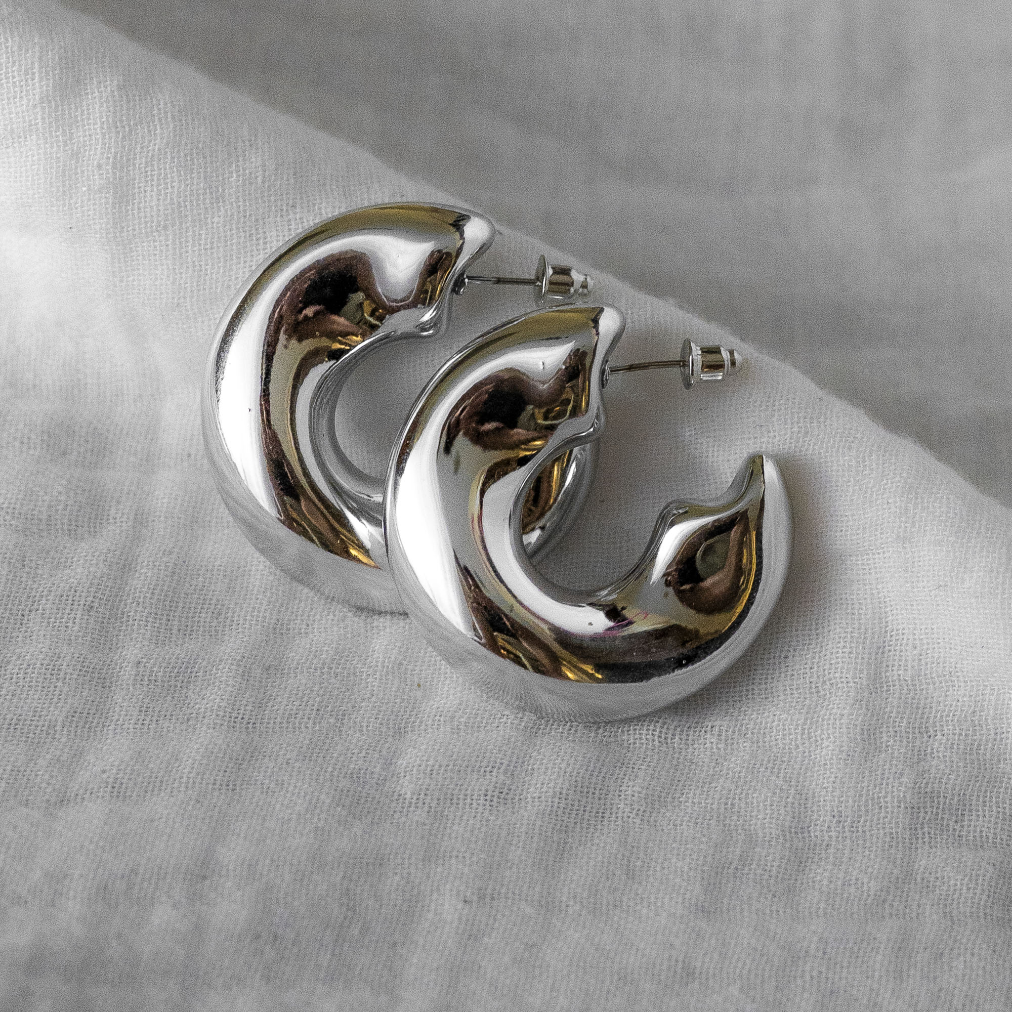 Chunky Wavy Hoop Earrings Silver