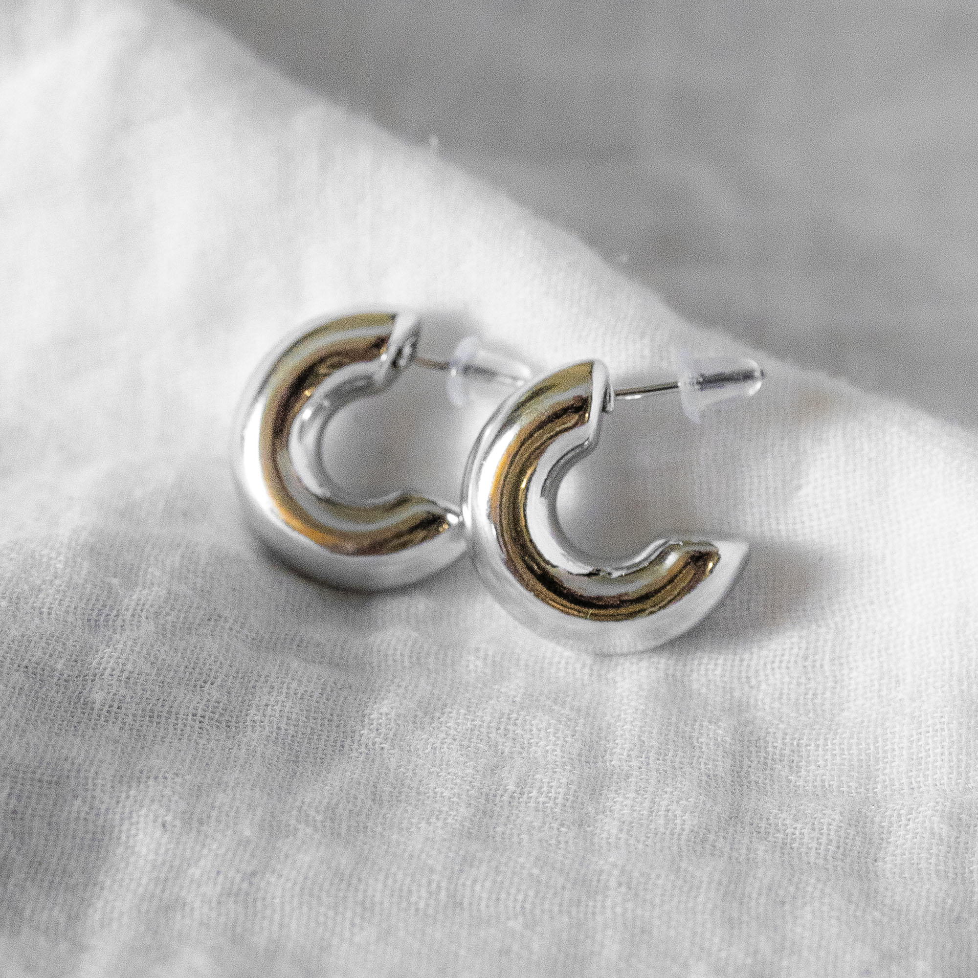 Thick C-Shape Tube Hoops Silver