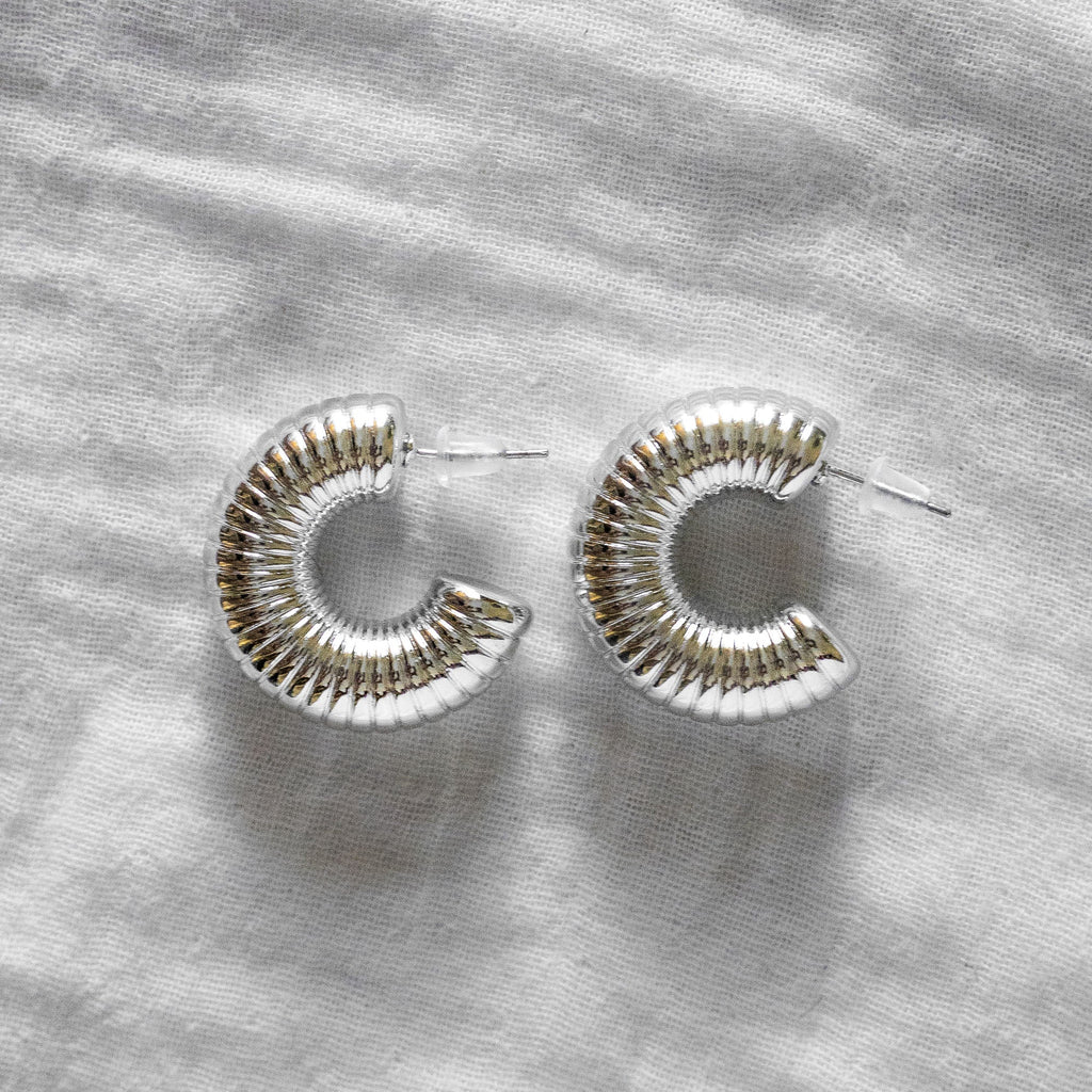 Chunky Ribbed Earring Silver