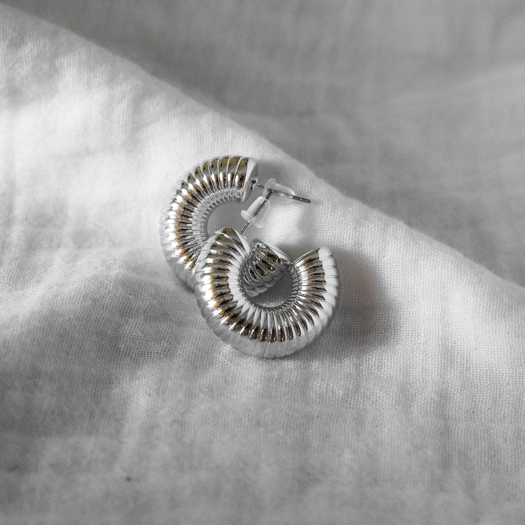 Chunky Ribbed Earring Silver